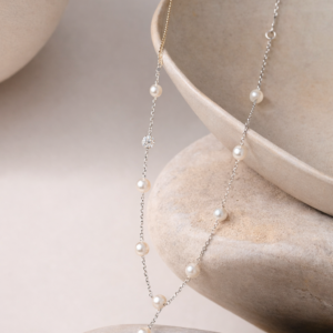 Minimal Pearl Pendant